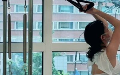 조현, 필라테스로 애플힙 과시…숨 막히는 '뒷태'[TEN★]