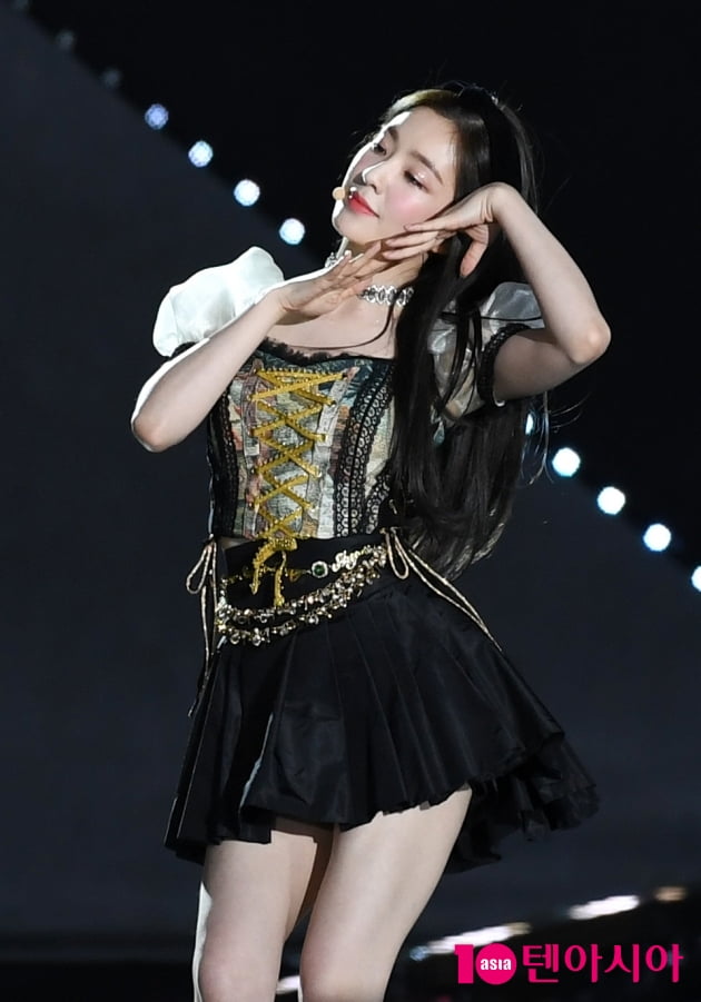 [TEN 포토] 레드벨벳 아이린 '숲속에 잠자는 공주'
