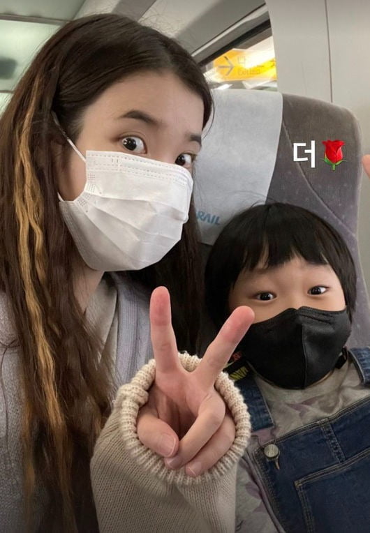 사진=아이유 인스타그램
