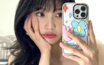 레드벨벳 조이, 가슴골 노출 절대 지켜…♥크러쉬 대노할듯[TEN★]