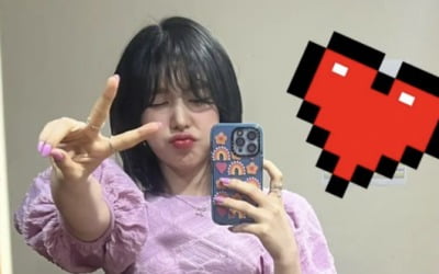 레드벨벳 웬디, 브이 포즈로 '거울셀카'…탄탄 복근 '눈길'[TEN★]