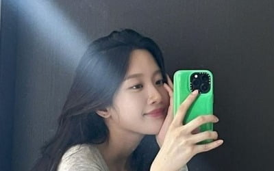 문가영, 대충 찍어도 화보네…'명품 비주얼' 눈길[TEN★]