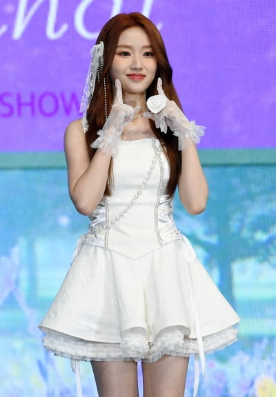[TEN 포토] 이달의 소녀 고원 '신비감 자아내는 미소'
