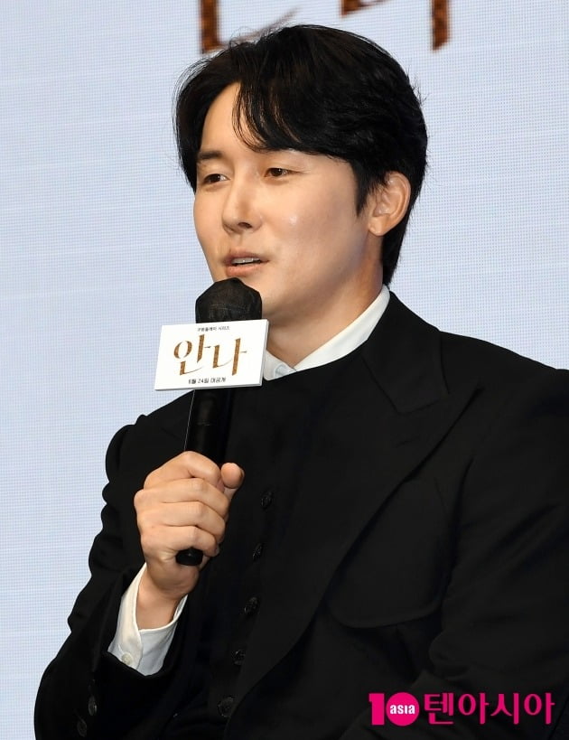 21일 서울 여의도동 콘래드서울호텔에서 쿠팡플레이 시리즈 '안나'의 제작발표회가 열렸다. 배우 김준한. / 사진=조준원 기자