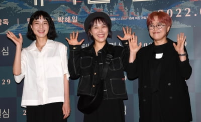 [TEN 포토] 안영미-신봉선-송은이 '헤어질 결심 김신영 배우 응원왔어요'
