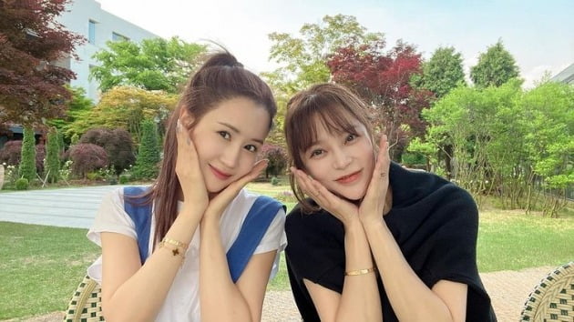 '세븐♥' 이다해, '음주운전 2번' 박시연과 꽃받침 "사랑스러운 울 언니"[TEN★]