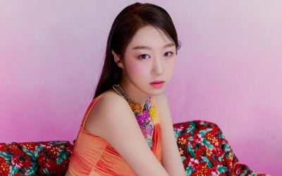 우주소녀 수빈, 11자 복근 아찔하네…앨범 준비 이갈았다[TEN★]