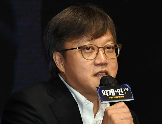 최동훈 감독 "7년만 신작 '외계+인', 1부·2부로 나눈 이유는…"