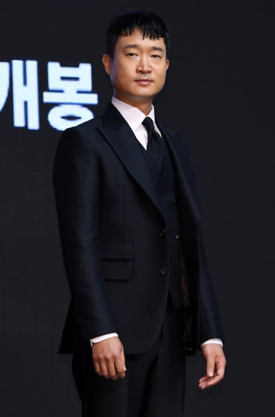 [TEN 포토] 조우진 '남다른 카리스마'