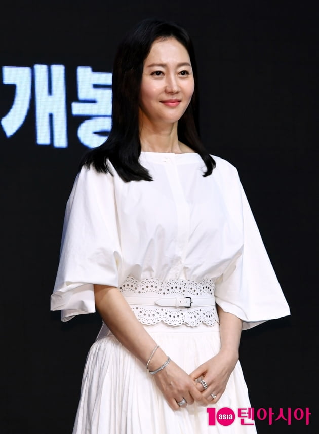 [TEN 포토] 염정아 '변함없는 미모'