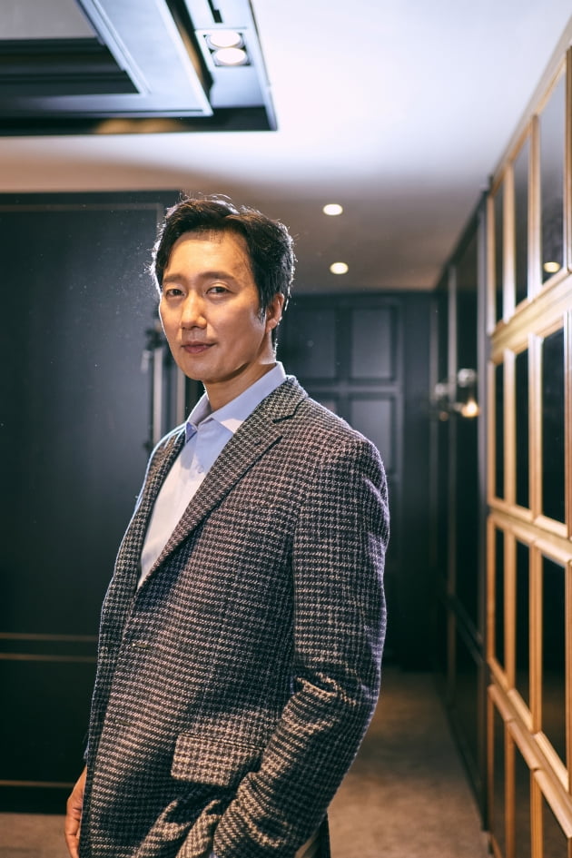'헤어질 결심' 박해일 "탕웨이와 '산책'하며 컨디션 체크…서로에게 힘 줬다"[인터뷰①]