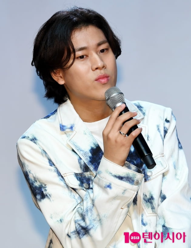 [TEN 포토] 이무진 "예전에 써 놓았던 곡"