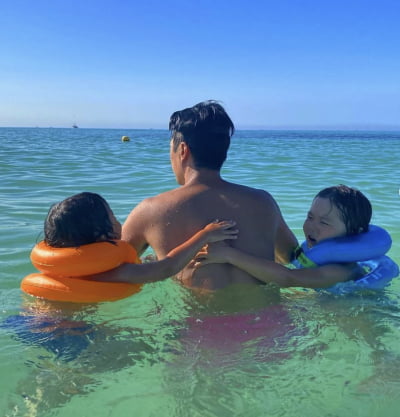 김나영, '♥마이큐' 향한 불타는 하트…진짜 가족 다 됐네 [TEN★]