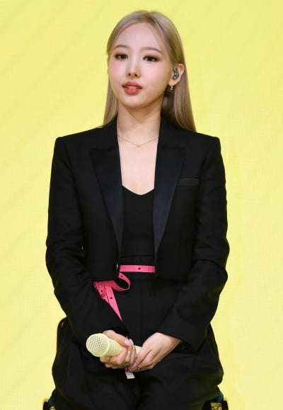 나연 "트와이스 활동으로 이룬 것 많아…솔로 활동으로 신선한 모습 보여줄 것"