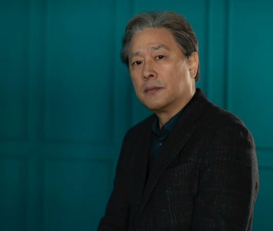 [TEN인터뷰] '칸 감독상' 박찬욱 "에로틱한 '헤어질 결심', 독립 영화 같다고…"