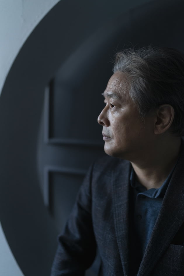 '헤어질 결심'을 연출한 박찬욱 감독 /사진제공=CJ ENM