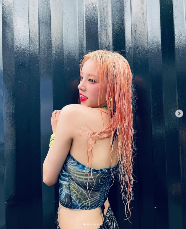 (여자)아이들 우기, 물에 젖어 섹시미 UP...신났나봐[TEN★]