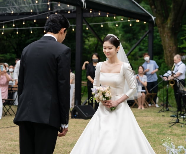 /사진제공=라원문화