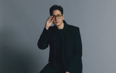 [TEN인터뷰] 유지태, 김윤진과 파격 베드신에도 노출 못한 이유…"육감적인 등 근육 때문" ('종이의집')