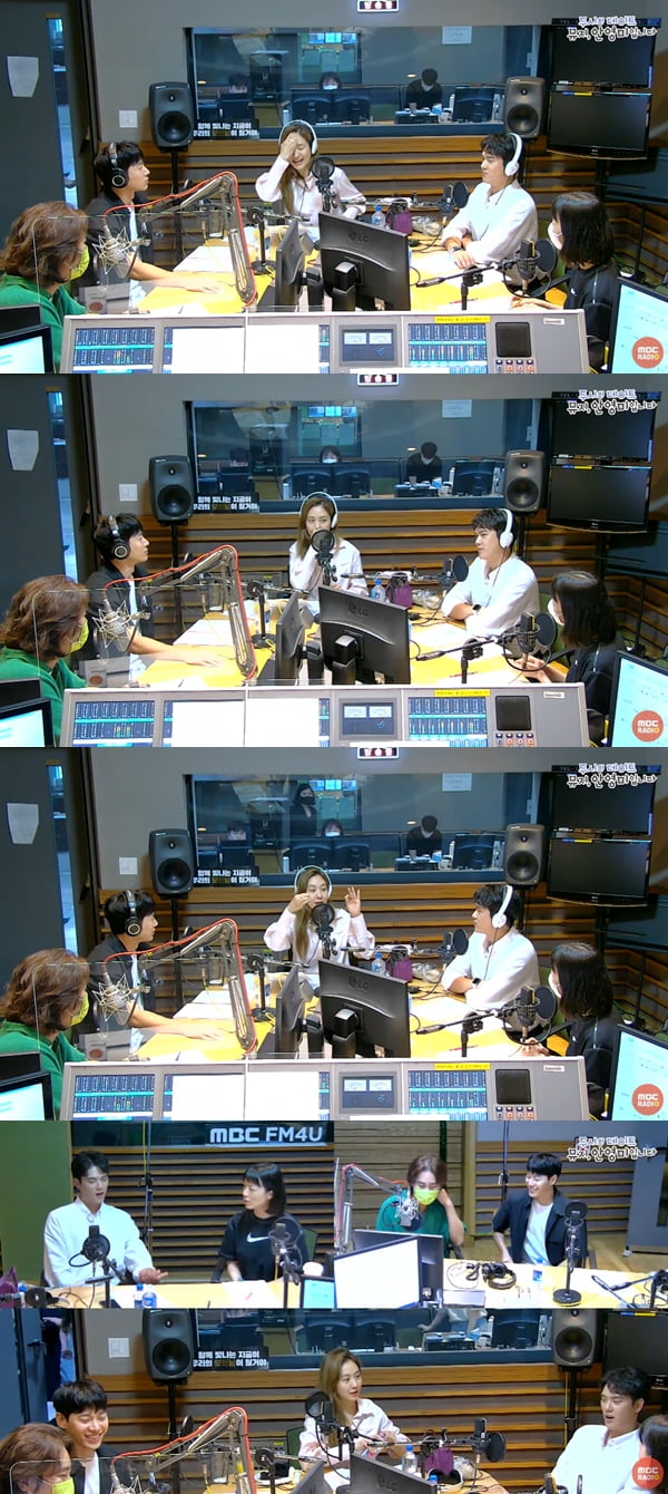 /사진=MBC FM4U '두시의 데이트 뮤지, 안영미입니다' 보이는 라디오 방송화면 캡처