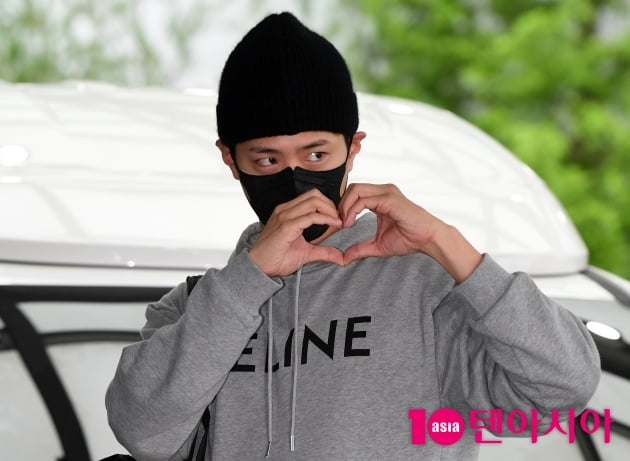 [TEN 포토] 박보검 '저장을 부르는 하트'