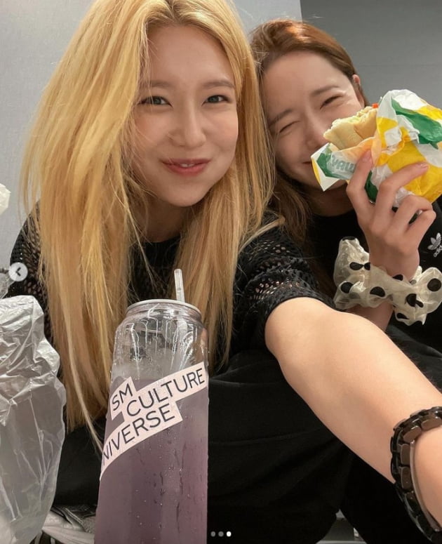 수영, 15년째 밥친구 윤아...소녀시대 컴백 임박?[TEN★]