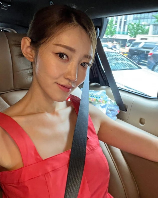 서하얀, 이번엔 확실한 안전벨트 착용…♥임창정과 분식 데이트 "오랜만에 화장" [TEN★]
