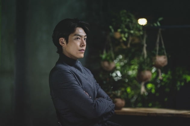 '외계+인' 김우빈, 비인두암 완치 후 예능·드라마·스크린 종횡무진…반전 매력