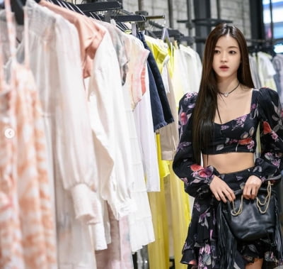 오마이걸 유아, 작정하고 꾸미니 진짜 예뻐...이 미모가 나라다[TEN★]