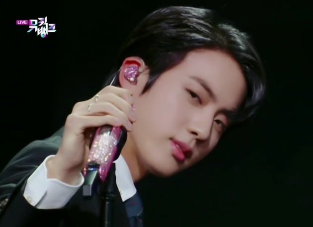 방탄소년단 진, BTS 유튜브 공연들에서 '가장 많이 재생된 부분'