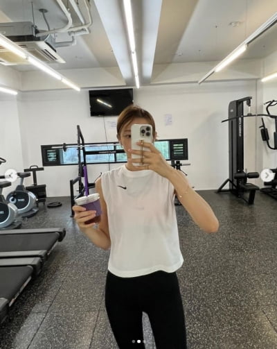 '임창정♥' 서하얀, 늘씬한 이유가 다 있었네...폭우에도 헬스장행~[TEN★]