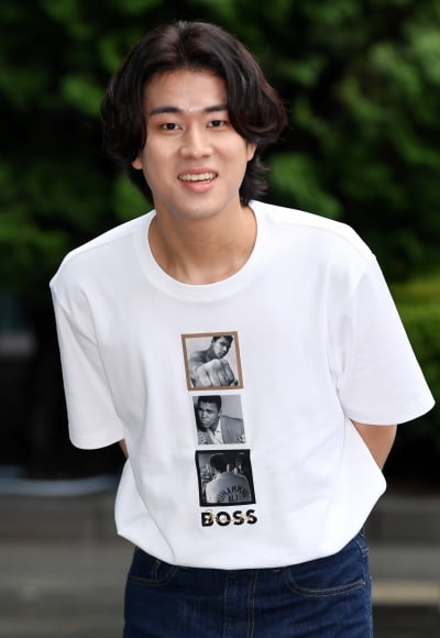 [TEN 포토] 이무진 '부드러운 눈빛'