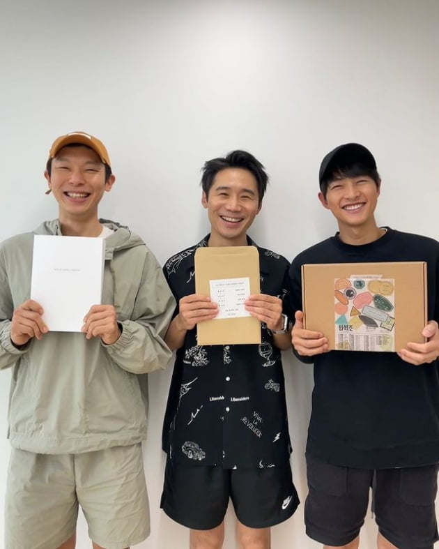 양경원, 임철수, 송중기 /사진=하이스토리 디앤씨 인스타그램