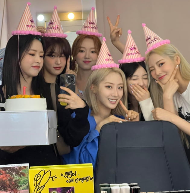 사진=이달의 소녀 공식 인스타그램
