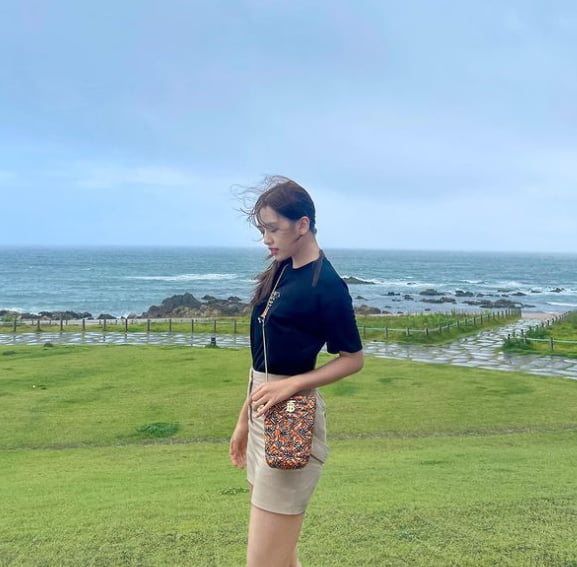 사진=안유진 인스타그램