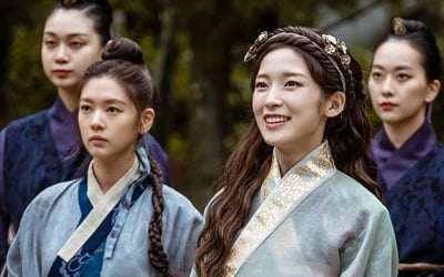 '박병은 혼외자' 이재욱, 아린과 결혼하나…정소민 향한 질투 폭발 ('환혼')