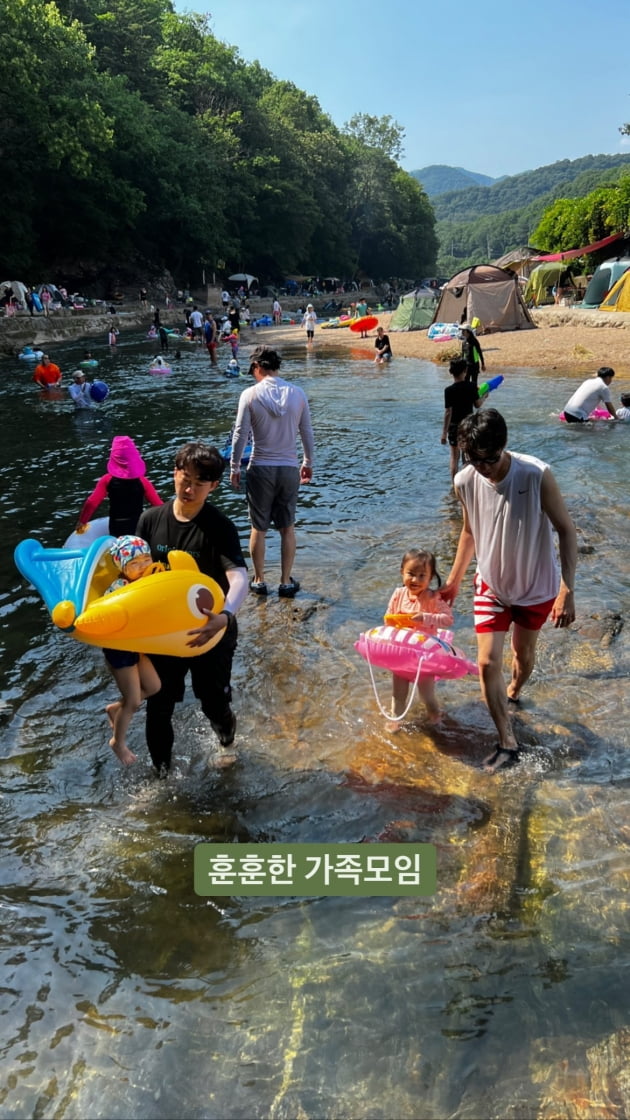 "훈훈한 가족 모임"…'이다은♥' 윤남기, 남편 이어 든든한 사위이자 삼촌 [TEN★]