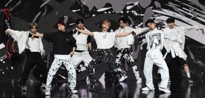 [TEN 포토] 엔하이픈 '점점 성장하는 무대'