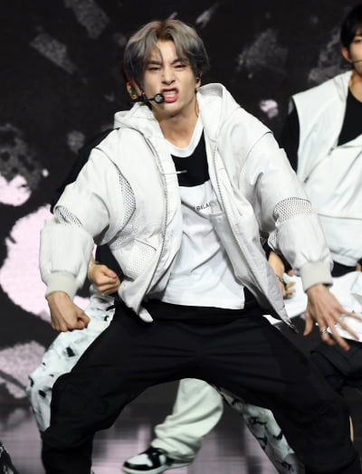 [TEN 포토] 엔하이픈 제이크 '순정만화 비주얼'