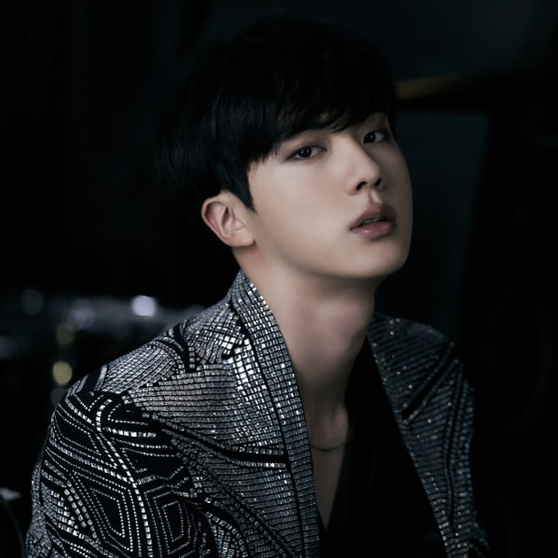 방탄소년단 진, 아름다운 비행의 시작 'Awake'.. 스포티파이 1억 돌파