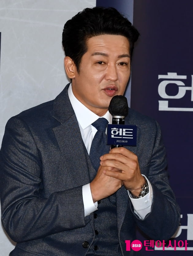 [TEN 포토] 허성태 '막내로 인사드립니다 생김새는 아니지만'