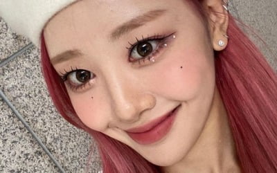 '이달소' 이브, 설리+조보아 섞은 미모…과즙 가득한 복숭아[TEN★]