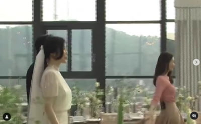 다비치 강민경, 해리 언니 결혼에 공허함...린 "무슨 일이야 이거 보고 또 울어"[TEN★]