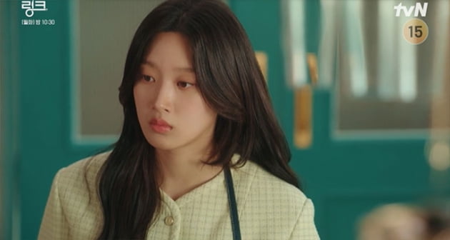 [종합] 여진구♥문가영, 겨우 시작된 로맨스 '빨간불'…과거 기억에 발목 잡히나('링크')