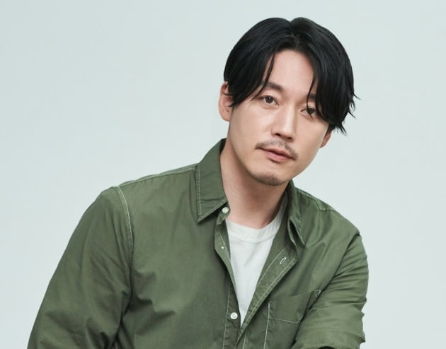 장혁, '6살 연하와 결혼♥' 장나라에 조언? "노력해서 잘 살길"[인터뷰①]
