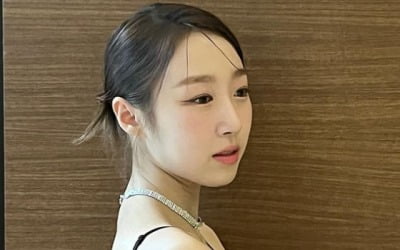 수빈, 노출 원피스에도 등살 ZERO…아름다운 고혹미[TEN★]