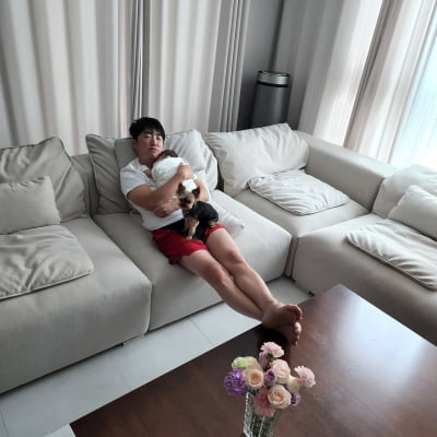 '6살 연하♥' 장동민, 딸 기저귀 갈다 오줌 맞았다 "하늘을 나는 것 같은 기분"[TEN★]