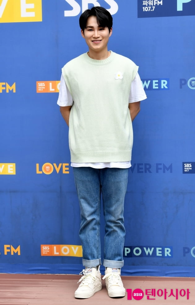 [TEN 포토] 김희재 '해맑은 미소'