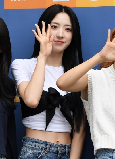 [TEN 포토] 우주소녀 은서 '우유빛 피부'