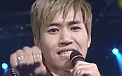 김민아, 김종민 과거 훈훈 비주얼에 '충격'…"아이돌이야!" ('힛트쏭')